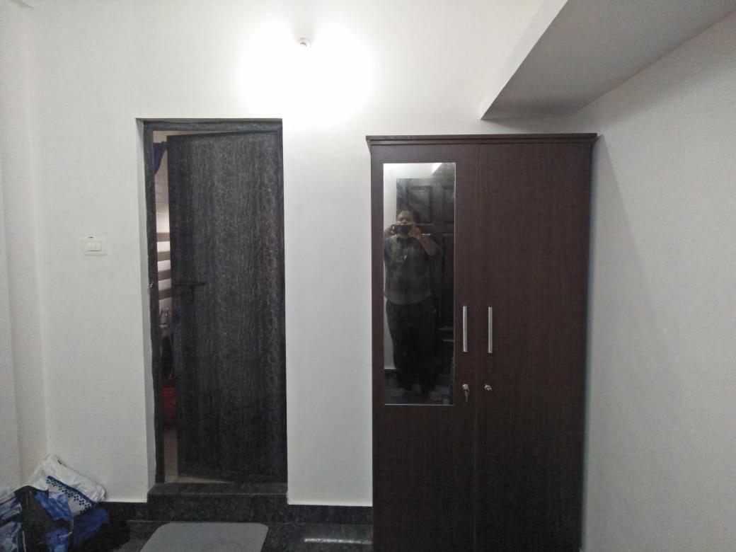Coral Homes Kochi Zimmer foto